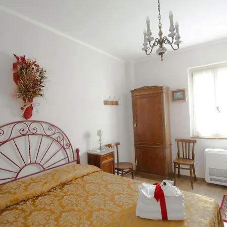 Rustico Su Due Piani Apartment *