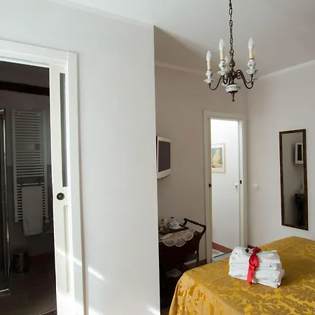 Residenza Madonina - Marisa * مورتشانو دي رومانيا