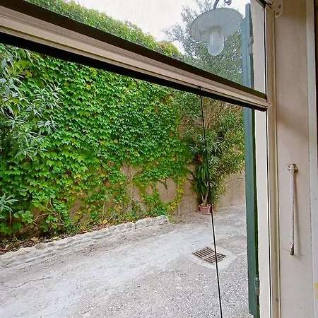 Rustico Su Due Piani *
