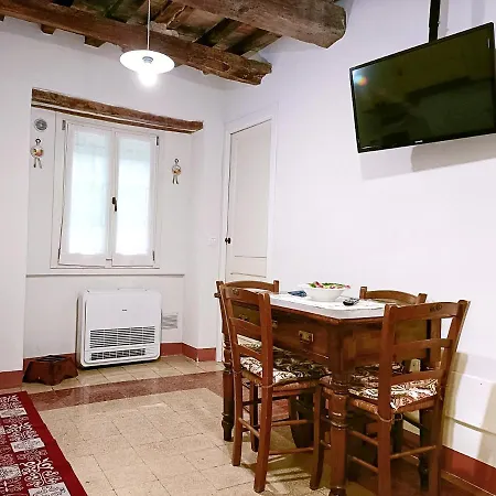 Residenza Madonina - Marisa * مورتشانو دي رومانيا